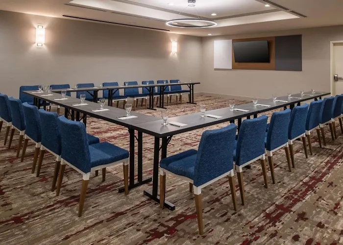 Hilton Garden Inn Fontana
